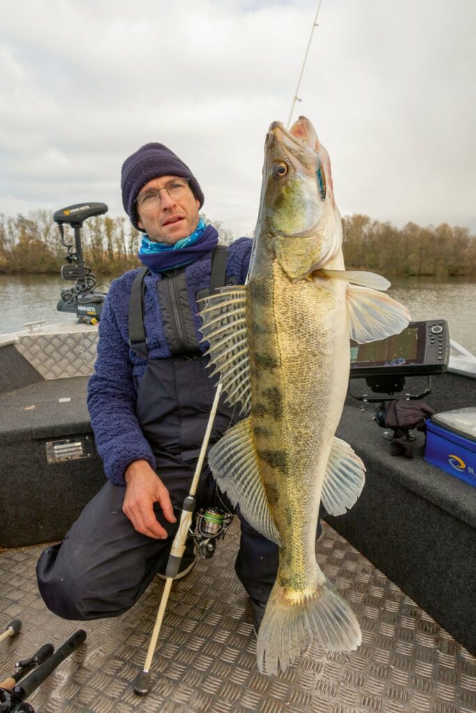 Sandre et perche : lame, spintail, jig… bien utiliser les leurres métalliques avec Gaël Even