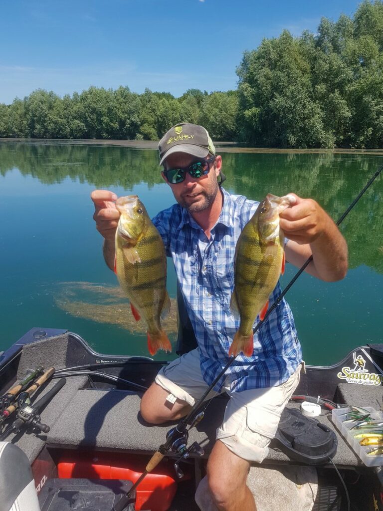 Grosses perches de printemps, attrapez-les par deux !