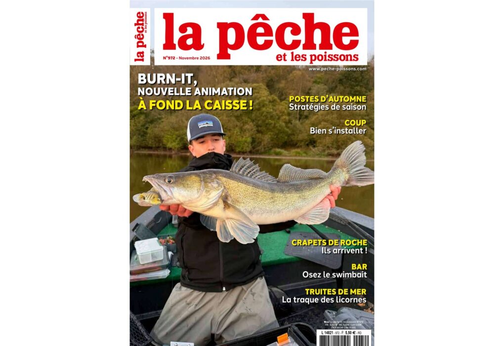 Couverture de La Pêche et les Poissons n°972, novembre 2026 : un gros sandre d’automne pris du bateau